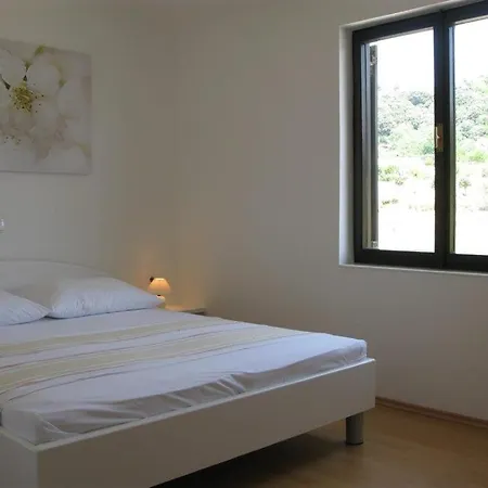 With A Parking Space Palit, Rab - 16356 Apartamento