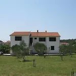 With Parking Space Palit, Rab - 16356 Apartmán